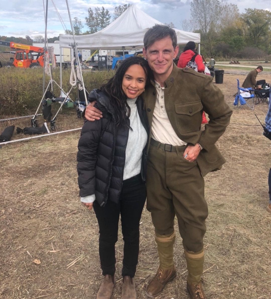 dearJamieBell's tweet photo. Shining Girls BTS I love this photo so much and @1jamiebell looks so beautiful here what I'm talking about he always looks great He's fantastic 
Love❤️ #ShiningGirls https://t.co/kZLXCwjIwy