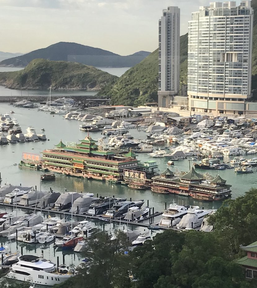 tara_mulholland's tweet photo. So. Farewell then,
Jumbo floating restaurant.
For a long time,
You could not be a restaurant.
And in the end,
You couldn’t float either.
#RIPJumbo https://t.co/4PUiKUCdAC