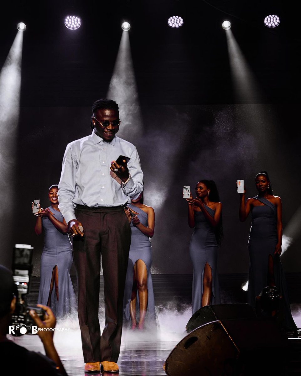 An electrifying night that ushered in the first RGBW sensor smartphone and the industry's slimmest bezel #CAMON19Series with <a href="/stonebwoy/">THE TORCHER</a>.

#TECNO #TECNOGhana