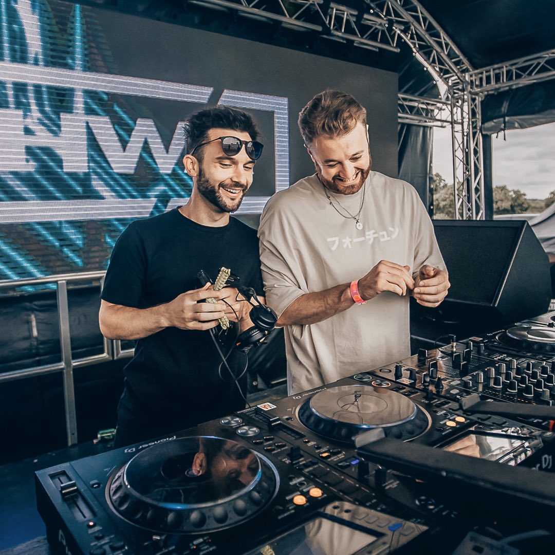 this friday I have a record our with <a href="/joshwa_uk/">JOSHWA</a> on <a href="/followthefishtv/">FISHER</a>’s <a href="/CatchNRelease__/">Catch & Release</a> label.. and to summarise, i’m f’ing buzzing for it 👀🔥  

🔗 carr.ffm.to/easterndub