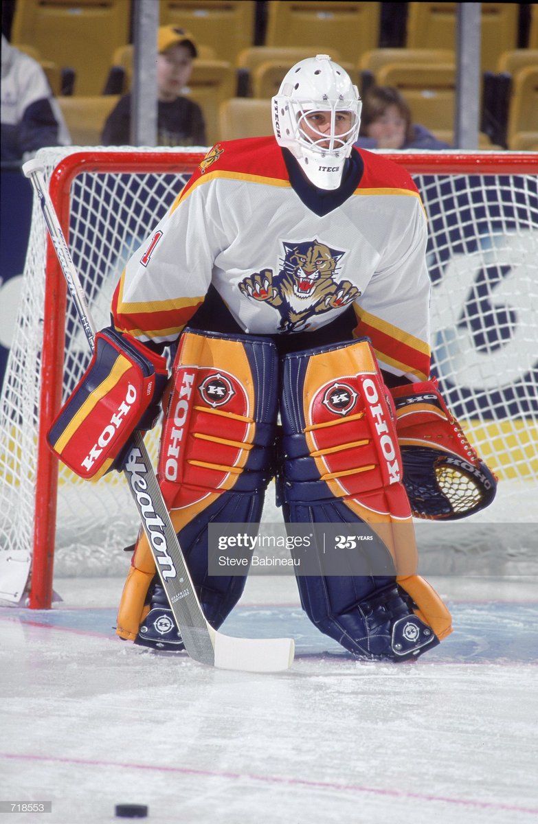 RT @GoalieHistory: 2000: Roberto Luongo traded by New York Islanders to Florida Panthers. https://t.co/nZ2YURt96I https://t.co/Dr4ABFlIwu