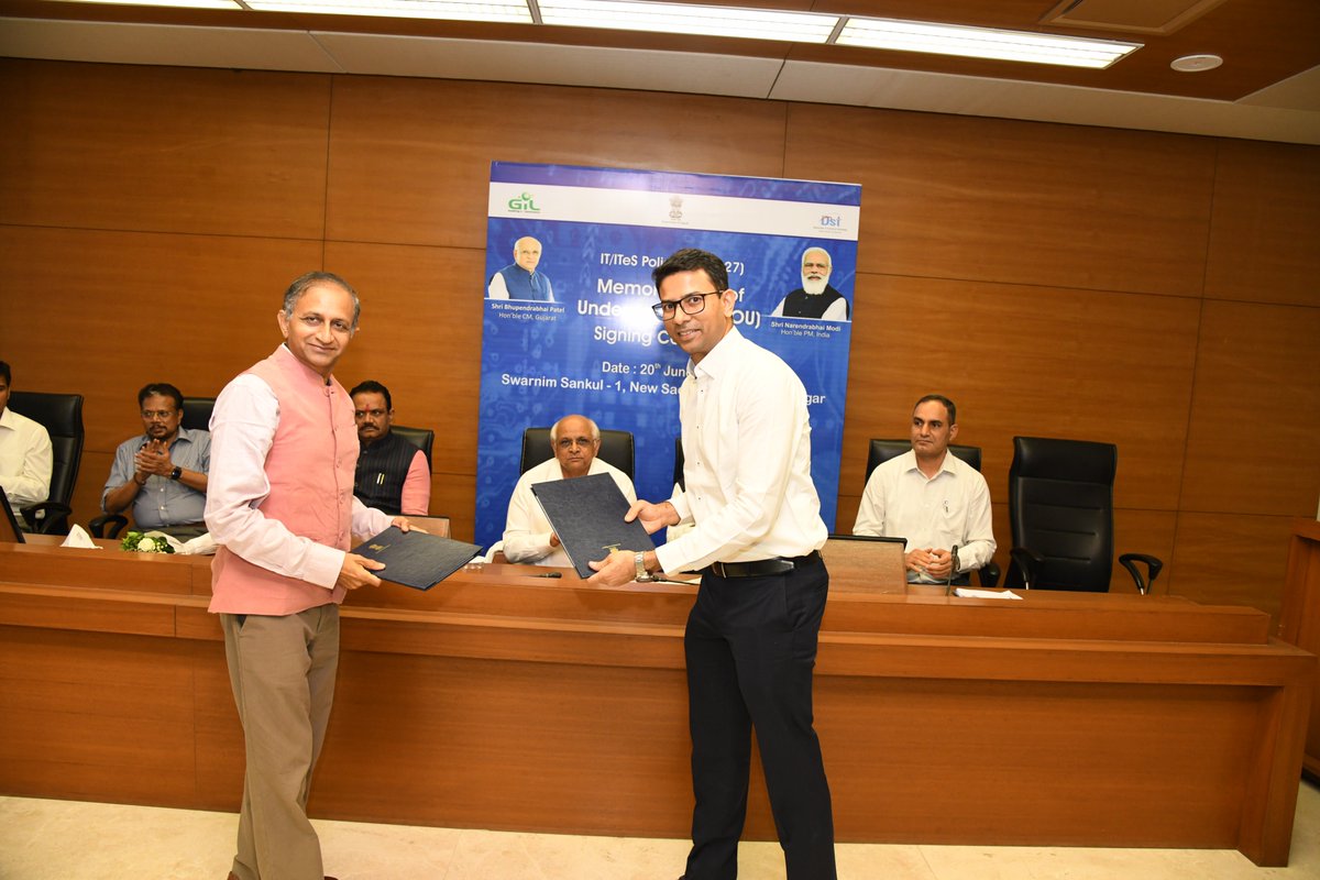 CMO Gujarat tweet media