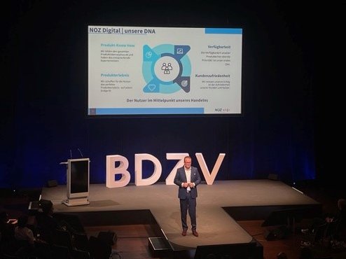 Das Geschäftsmodell #Journalismus hat eine digitale Zukunft. Wie die bei der #Regionalzeitung <a href="/noz_de/">NOZ</a> aussieht, zeigt <a href="/NicolasFROMM/">Nicolas L. FROMM</a>, Digitalchef NOZ Medien und mh:n Medien. Zentral: Der Nutzer steht absolut im Mittelpunkt allen Handelns  #beBETA2022