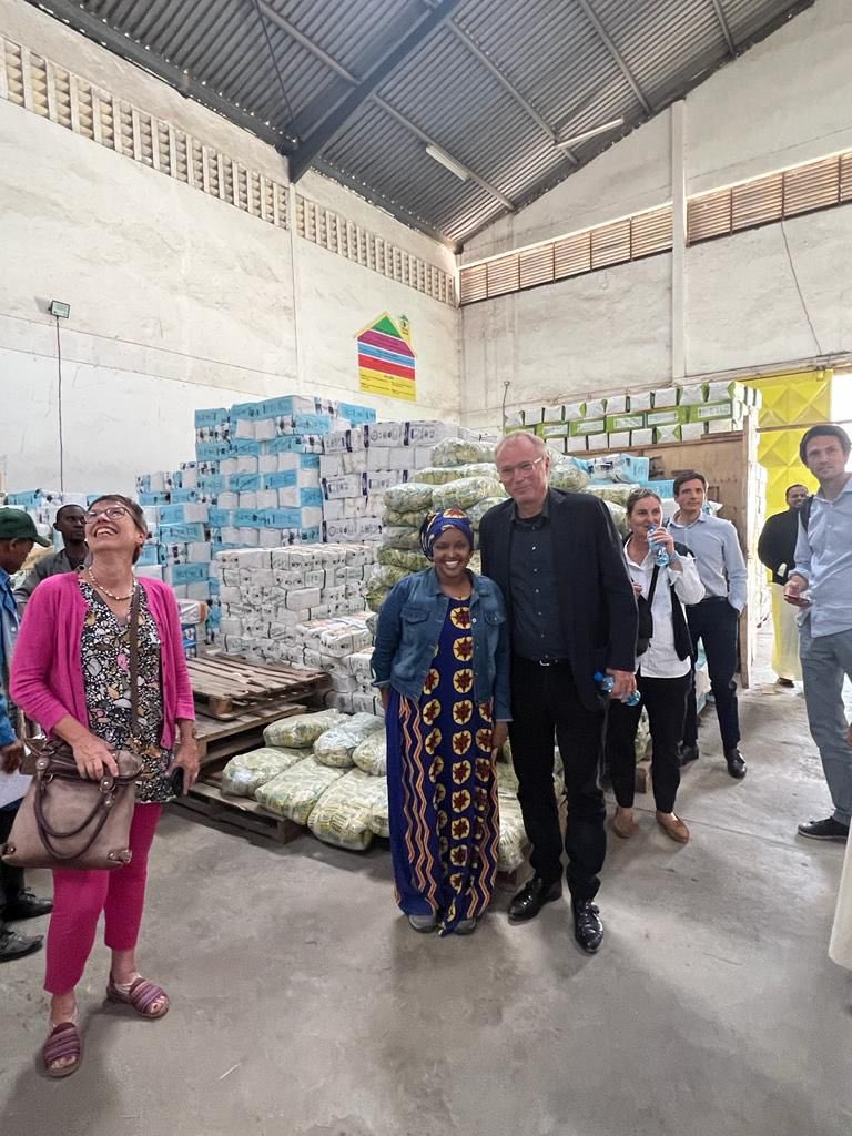 SwissEmbassyKE's tweet photo. iGravity &amp; 🇨🇭 met with impact entrepreneurs active in health, agriculture &amp; food. Thanks to JacarandaHealth, @shambapride, @AccessAfya, KwanzaTukule @Khadijija for sharing your passion! Our Impact-linked finance fund &amp; social impact incentives aim at supporting #SDG ambitions. https://t.co/xyKHysWGJd