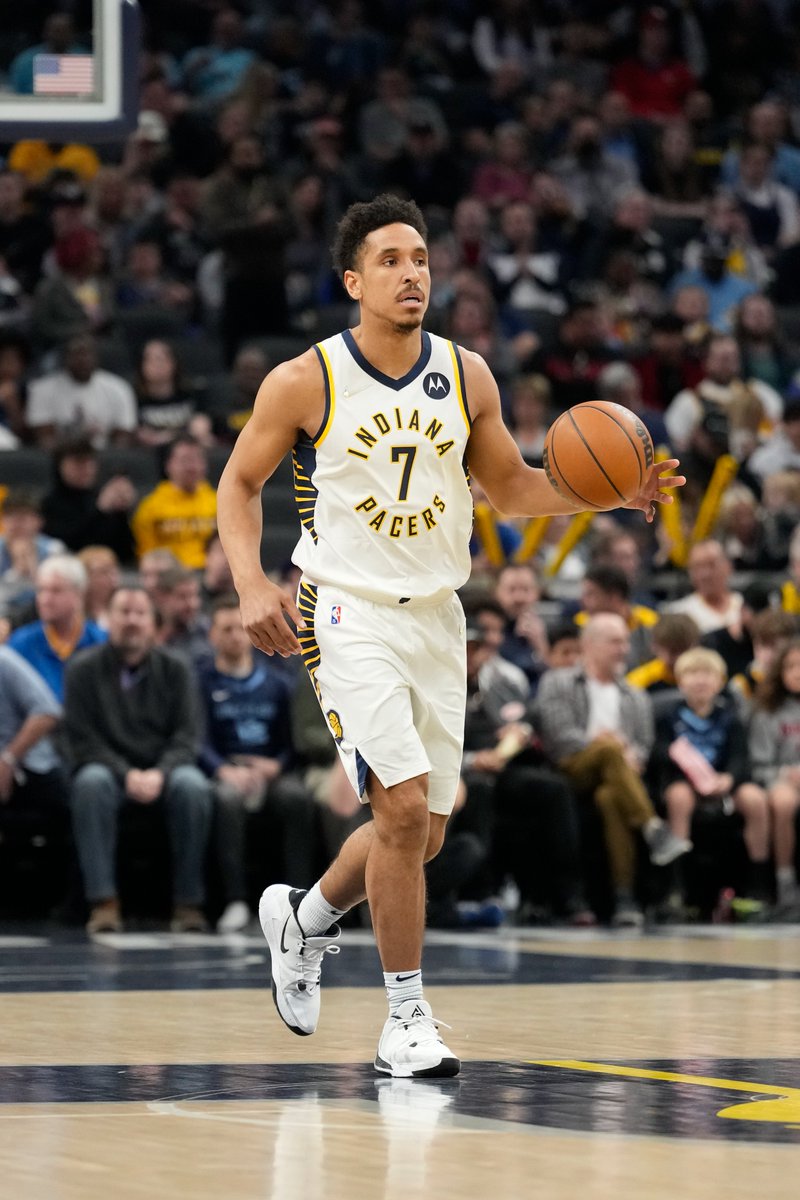 BleacherReport's tweet photo. The Pacers are seriously discussing trades around Myles Turner and Malcolm Brogdon, per @ShamsCharania https://t.co/lRiGiGDoPZ