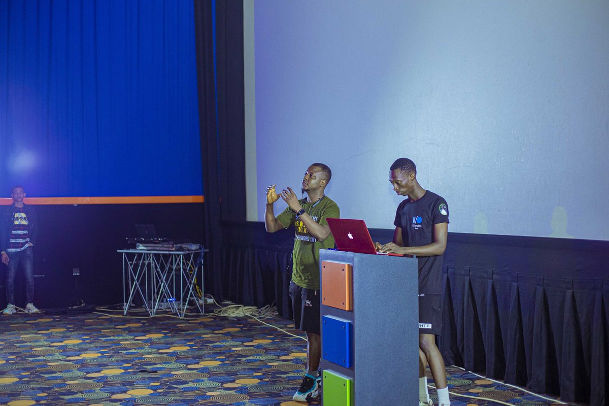 SIH_HardwareLab's tweet photo. Over the weekend, Techies and Tech enthusiasts in Uyo gathered at Ibom Tropicana to witness the 2022 extended version of Google I/O.

It was amazing seeing our community members man the global stage.
#ioextended
#ioextendeduyo https://t.co/r8Uu2Zpbom