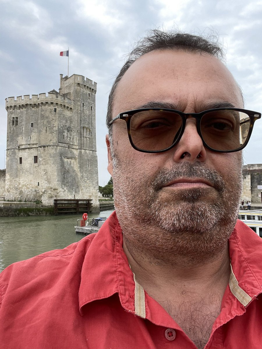 Flaccomio's tweet photo. Disponible pour de nouvelles aventures documentaires 🥰 #dop #chefoperateur @sunnysidedoc @larochelletourisme #larochelle #sunny #sunnyday #filmphotography #film #documentaryphotography #documentary #documenataire @sonyproeurope @unionchefsoperateurs @agentsetartistes https://t.co/y1p7JwDueR