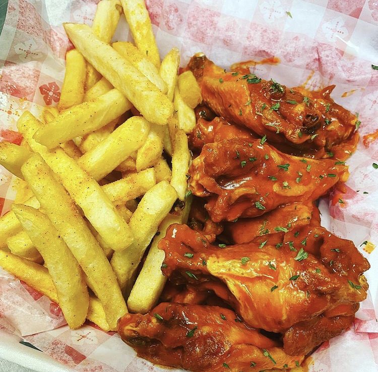 EnzoFood's tweet photo. We are #openfordelivery and ready to serve you. From our door to yours, it’s always our pleasure. if you’re looking for a  treat, our friends @KrustysUg @shaqs_ug @halal_gyros @Wingman_boxd also have you covered!🤗
Order via https://t.co/89H5NCjazC Or call 0709333336. https://t.co/tTia2qrWoP