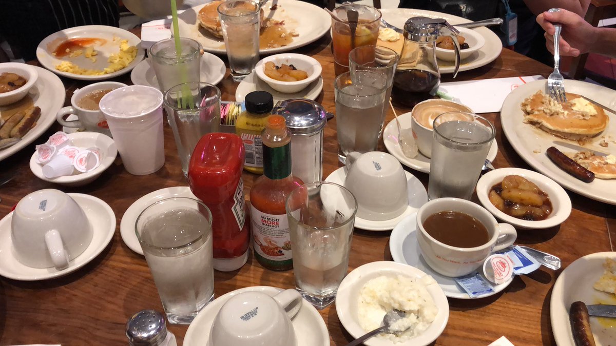 Snaccin’ with <a href="/Marozilla/">Amro ~ Maro</a> <a href="/AnthonywDragon/">AnthonyDragon</a> <a href="/Quirinus9699/">Quirinus</a> <a href="/0xKeane/">keane</a> <a href="/0xReis/">(⍺) Rei</a> <a href="/DrRelix/">DrRelix</a> #nycnft 👀