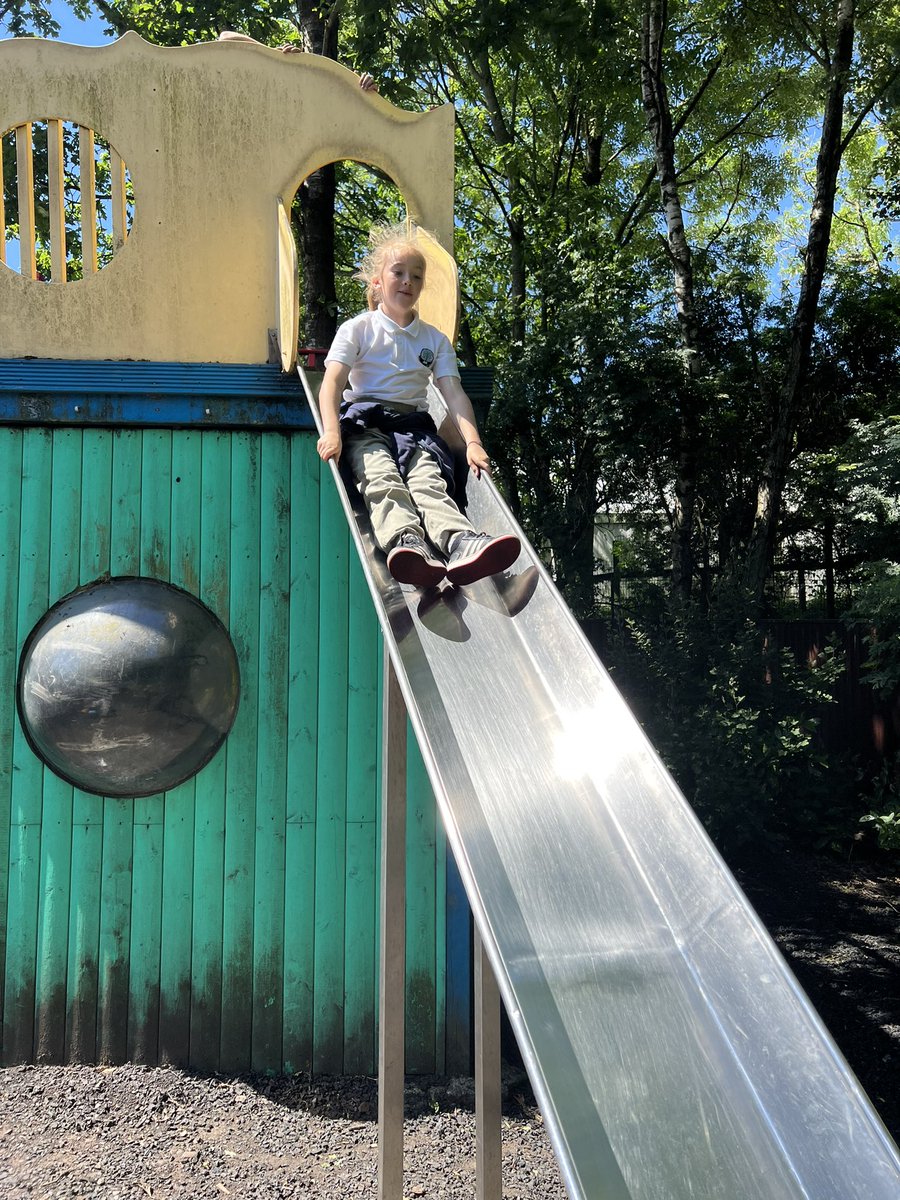 MissSmithOPS's tweet photo. We finished the day at the swing park🛝 @PrimaryOrchard https://t.co/siO730xc9o