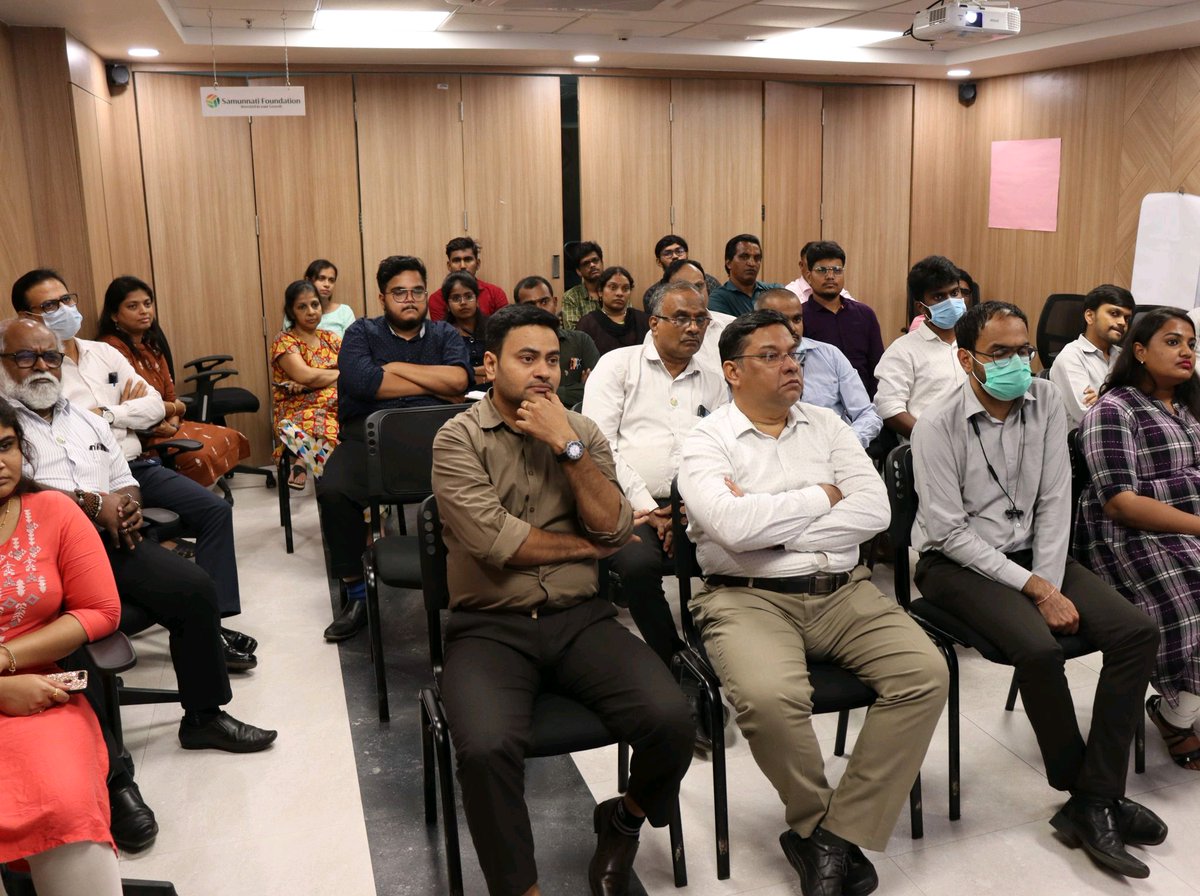 samunnati's tweet photo. Samunnati held a session in which Dr. Durga Damodaran, General Physician at Apollo Medical, Karapakkam, shared her insights with #TeamSamunnati
#OpenAgriNetwork #SamFin #SamAgro #Diabetes #HealthyLifestyle #SamTalks #AgriTech #AgriEnabler #AgTech https://t.co/4lDHog20HO