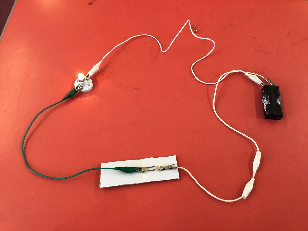 TJPrimary's tweet photo. Today 4K experimented how to make switches in an electrical circuit. #TJYear4 #TJScience https://t.co/eDlY1m7Uaj