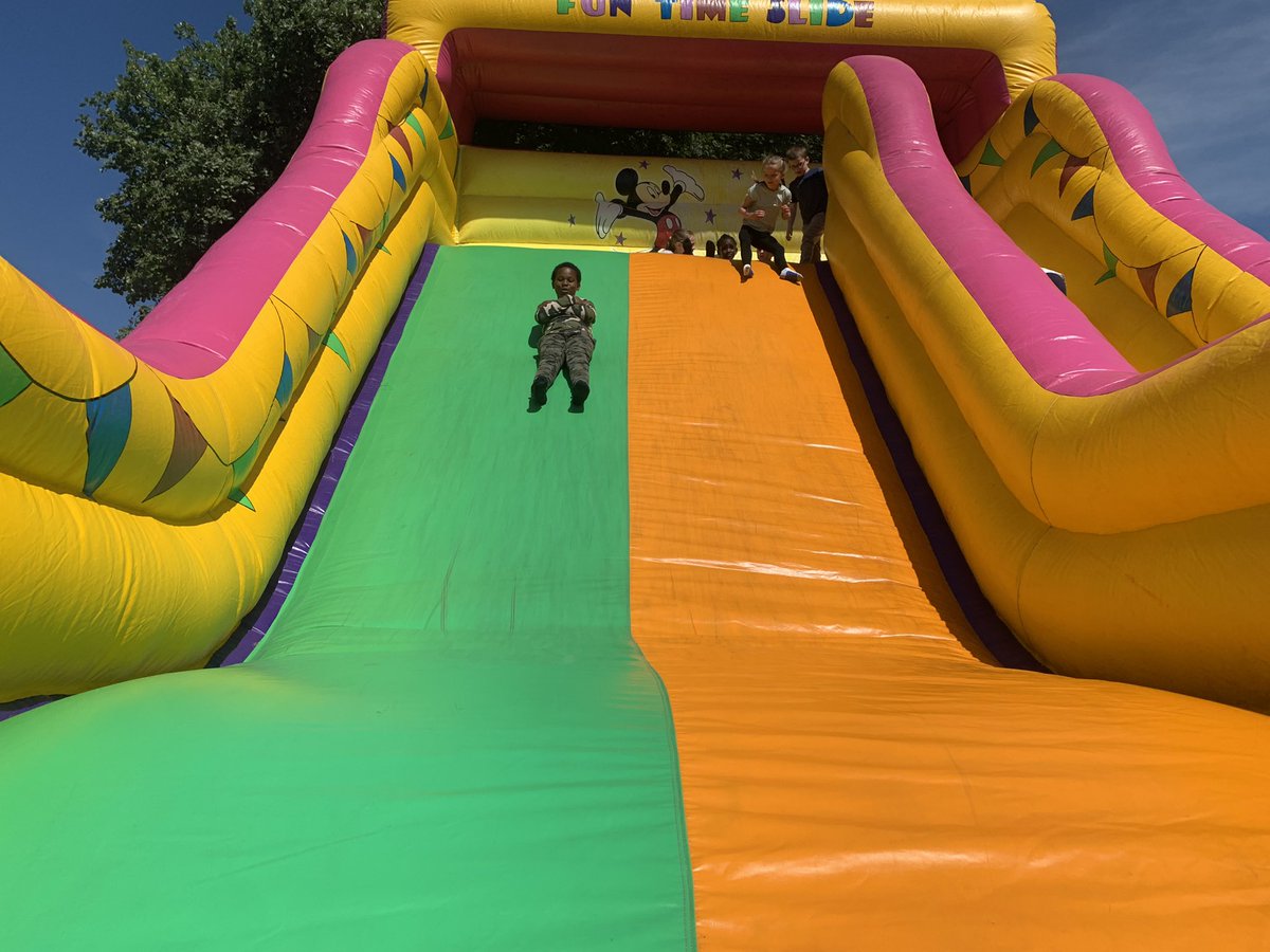 BPSTonge_Miss's tweet photo. We have had so much fun today! What a treat to play on the bouncy castles after a year of hard work! @MrsMcLachlanBPS https://t.co/Du2CBoKRvV