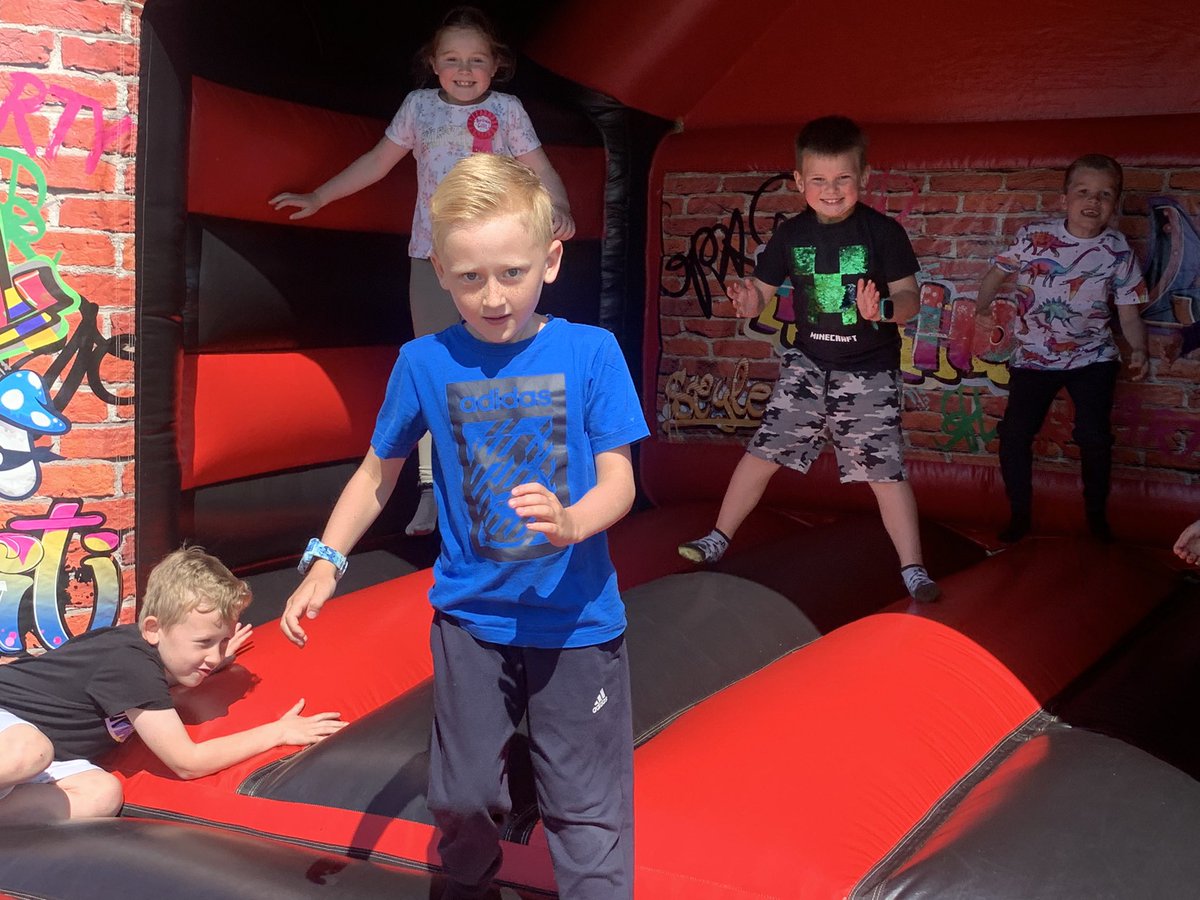 BPSTonge_Miss's tweet photo. We have had so much fun today! What a treat to play on the bouncy castles after a year of hard work! @MrsMcLachlanBPS https://t.co/Du2CBoKRvV