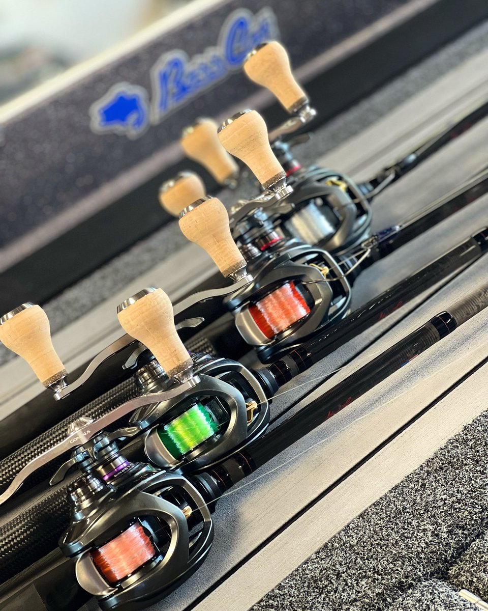 KevinRogersFish's tweet photo. Preparation,
Big water event up next! Never been on the Great Lakes, looking forward to this next adventure!
.
.
.
.
#greatlakes #saginaw #daiwa #sunline #fishinglife #fishing #smallmouth #bronzebacks #largemouthbass https://t.co/nmHO6dfit4