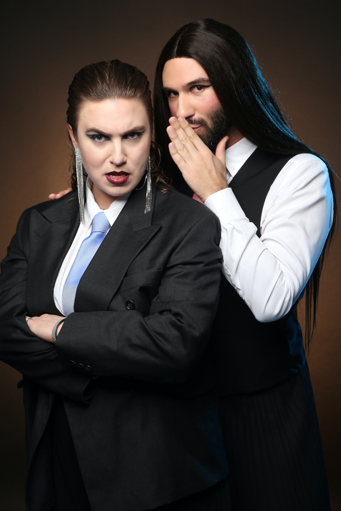 SCCHHHHHH!!!! TOP SECRET!!! STAY TUNED ON FRIDAY CUZ IT'S 'XTRA CRISPY' REMIX SEASON!!! ✨✨✨✨💕💕💕💕