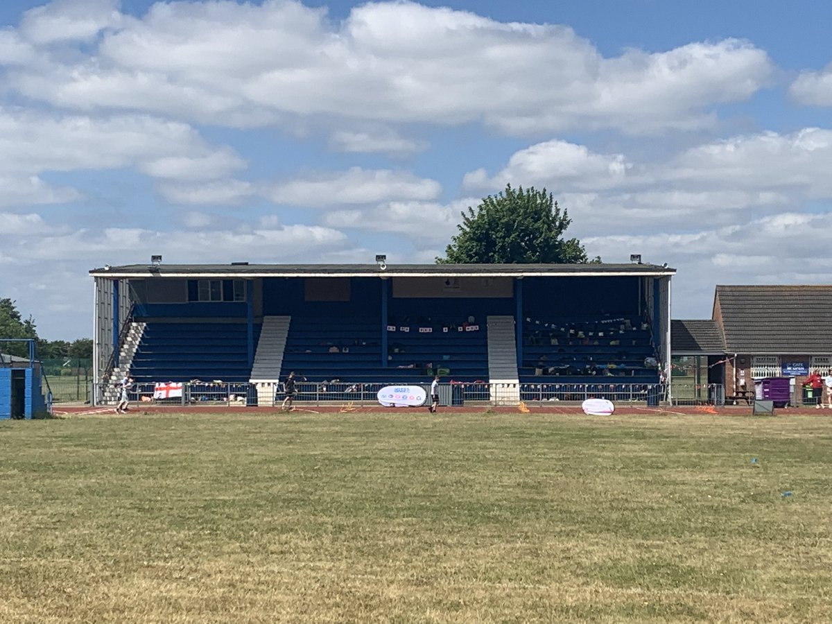 ThurrockSSP's tweet photo. Today we are celebrating the Commonwealth Games with our Thurrock CG Day! Children are taking part in a range of activities and having lots of fun! #tssp #schoolgames #cgday #commonwealthgames @YourSchoolGames @ActiveEssex https://t.co/Wu9yinwlRM