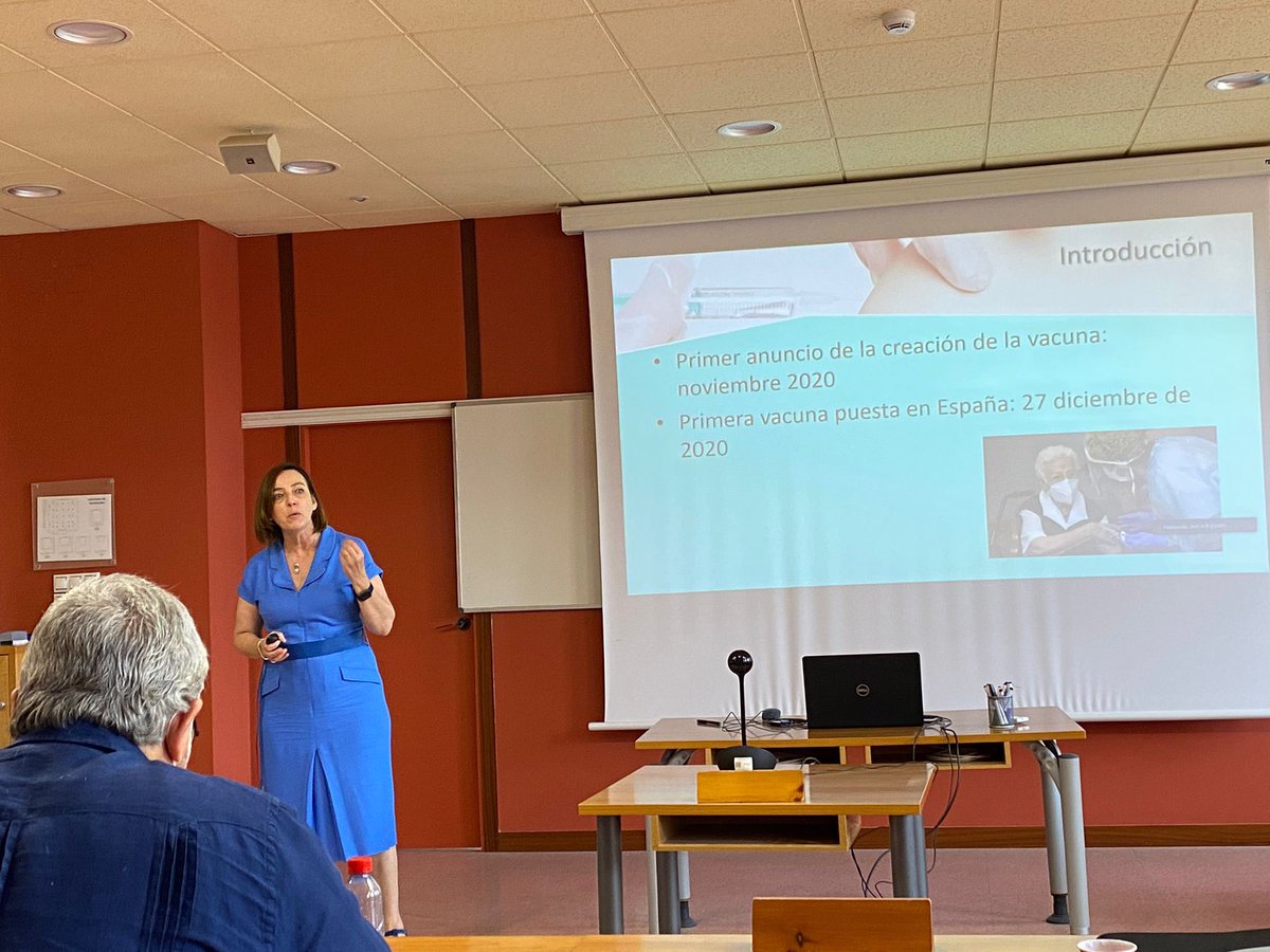 felipe_canadas's tweet photo. Defensa de trabajos #ProgramaDesarrolloDirectivo @EASPsalud Gracias por este encuentro. Aumentamos conocimientos, haremos trasferencia e impacto en nuestros centros. Además hay intangibles, nos hemos puesto cara y las sinergias entre centros serán aún mejor. Sois muy grandes https://t.co/jzSQ6oWFCi