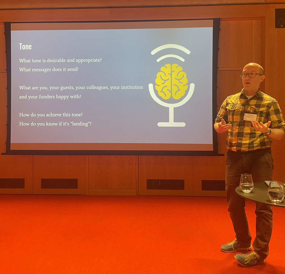 CamNeuro's tweet photo. Whatβs the goal of your podcast?
What tone is appropriate?
& get used to the sound of your own voice! Tips for budding podcasters from @NickSaffell @Cambridge_Uni
Nick presents the #mindoverchatter podcast
#CamNeuroSciComm
ππ€ https://t.co/WP4biDjMZp