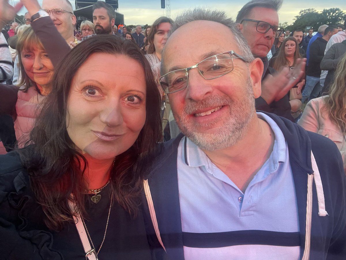 Raffyb40's tweet photo. @keaneofficial @Hopfarm were outstanding last night , such an underestimated band @tomchaplin voice is just wow x https://t.co/2U3l62Aboo
