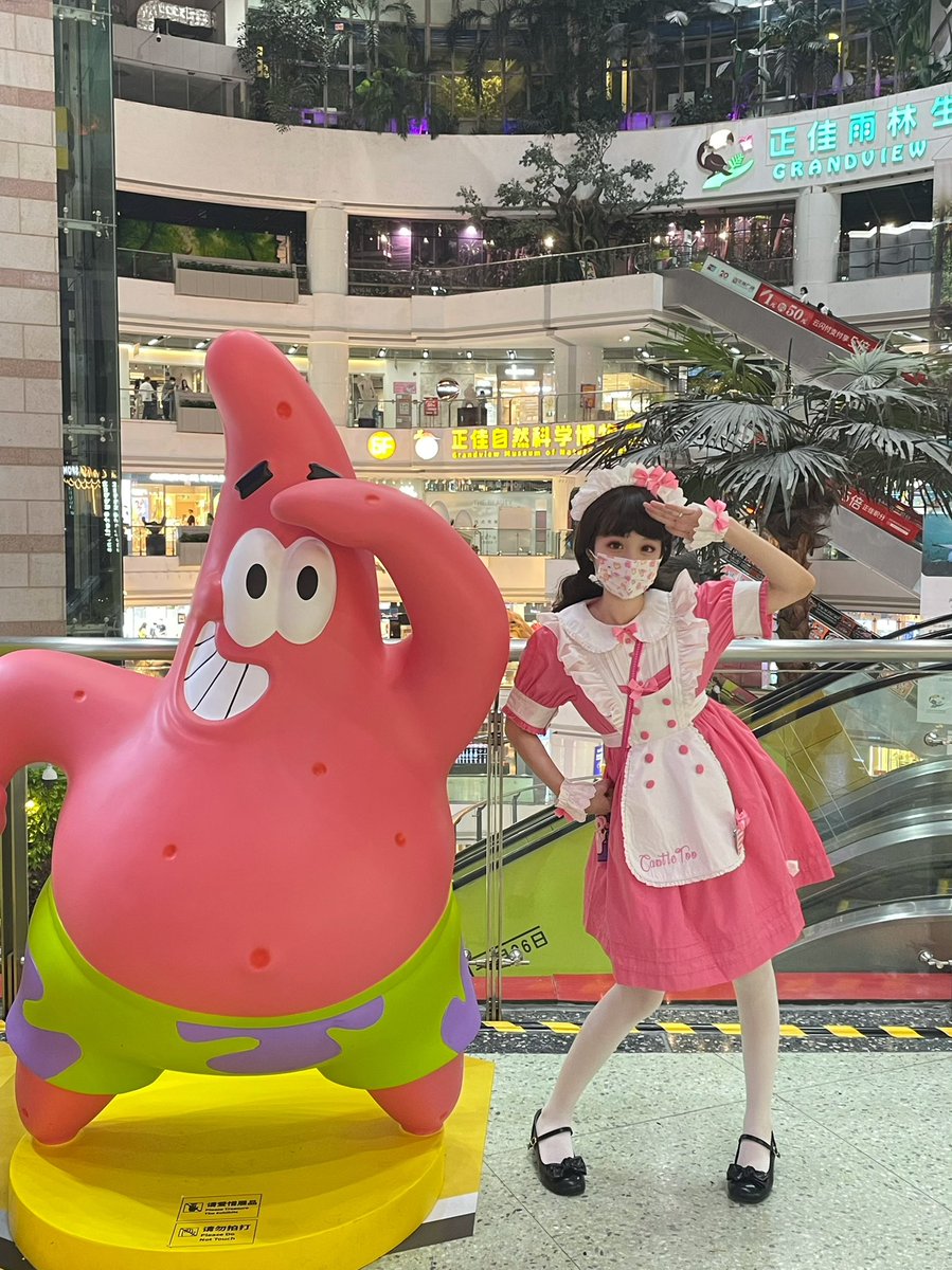 soymilksalespoi's tweet photo. 从相册里翻到的奇怪情侣照🥰 https://t.co/fUPC9KBwLF