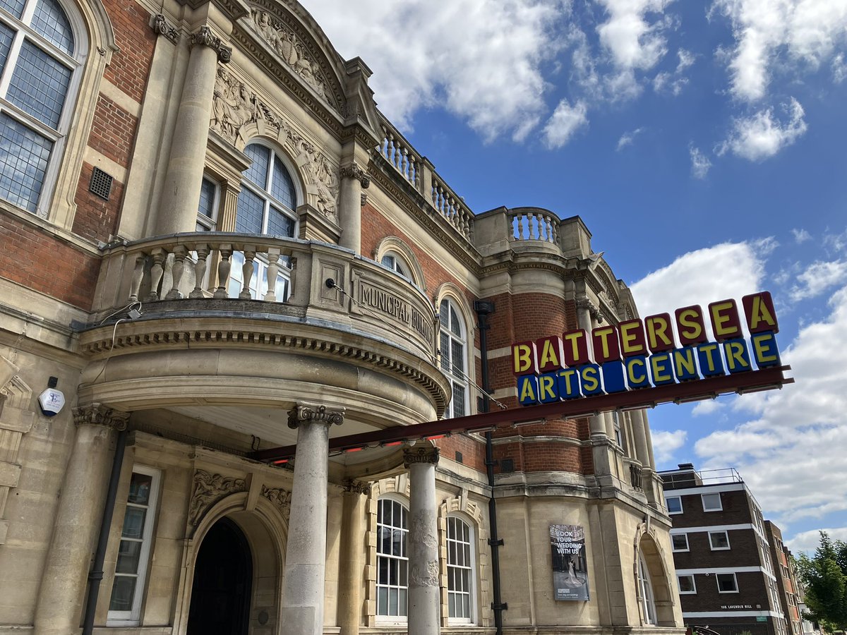 OHCandAT's tweet photo. Visiting @battersea_arts this morning with Year 7 pupils from St Philip’s School, Chessington and @GarrattPark for a @BACBeatboxAcad workshop to start this week’s @A_New_Direction #IAMFESTIVAL #diddlydum https://t.co/Gu9lhkkjra