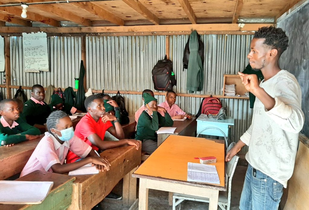 FrancisOgot's tweet photo. Great leaders are great learners. || @FIKISHAKenya #MentorshipProgram #Mentorship #VelocityProgram #Education4All #VolunteerWithUs #Internship https://t.co/jfdhGOxADO