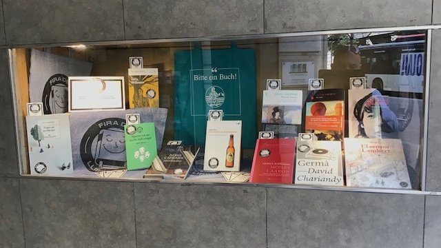 Tothom a <a href="/LibreriaALIBRI/">ALIBRI LLIBRERIA</a> 😍