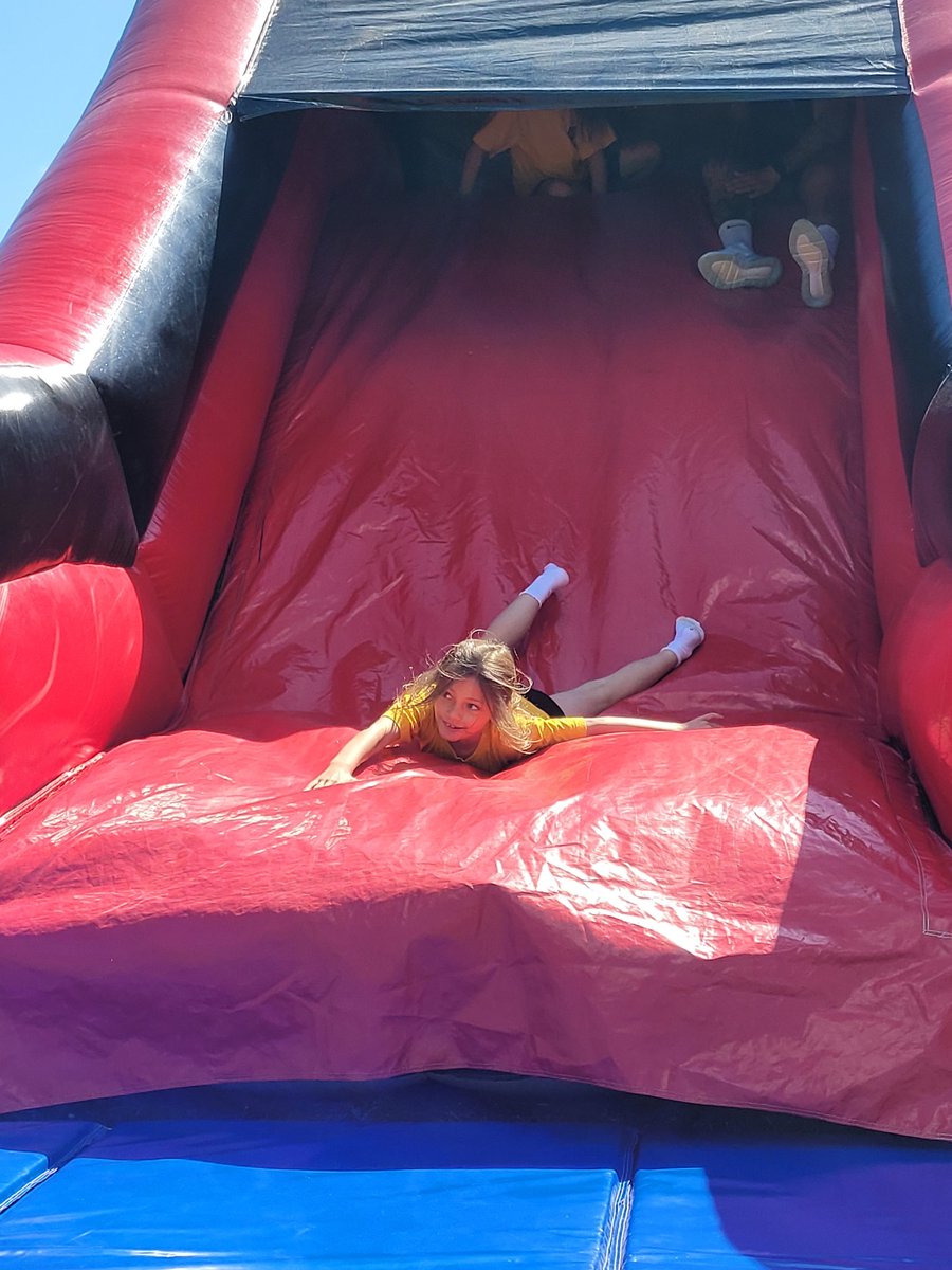 And the inflatable obstacle course! <a href="/PE_EPS1/">PE at Elaine Primary School</a> <a href="/PrimaryElaine/">Elaine Primary</a>