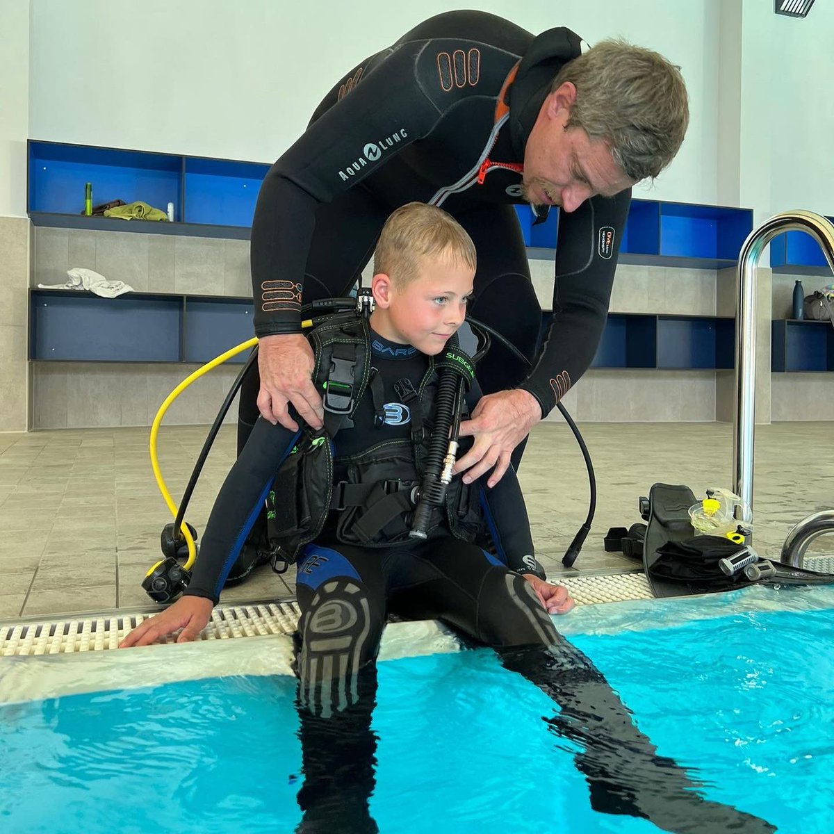 jnassall's tweet photo. #Bubblemaker last week in the pool. He did great and now we will move on to become a #PADISealTeam member.
We‘re so honored to have him diving with us.
#padi #paditv #tauchschule #ulm #scubainstructor #scubadiving #diving #padicoursedirector #seekadventure https://t.co/RllQgOh8Jh