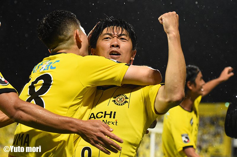 SoccerKingJP's tweet photo. 🖼写真ギャラリー🖼
🇯🇵明治安田生命J1リーグ第17節
⚽️柏レイソル 3－1 ヴィッセル神戸
🗓2022年6月18日
🏟三協フロンテア柏スタジアム
📸森優斗 @0320_yuto 
掲載枚数 / 46点
https://t.co/TVnzF8e5Oo https://t.co/jSZ7ogYvRB