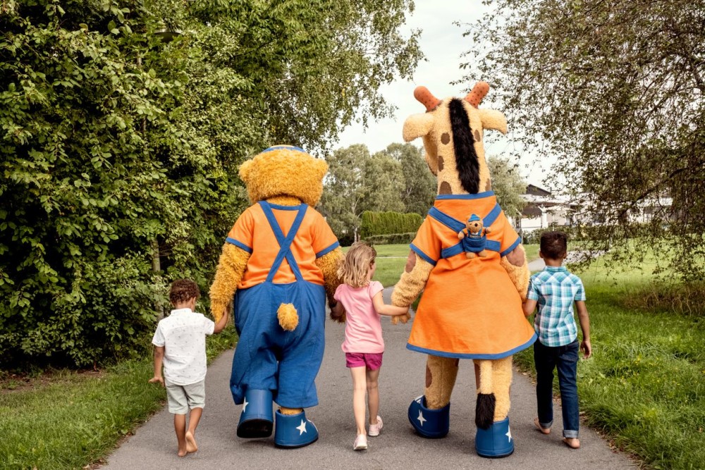 Tjäreborg ja Pelastakaa Lapset aloittavat yhteistyön   tjareborg.mynewsdesk.com/pressreleases/…