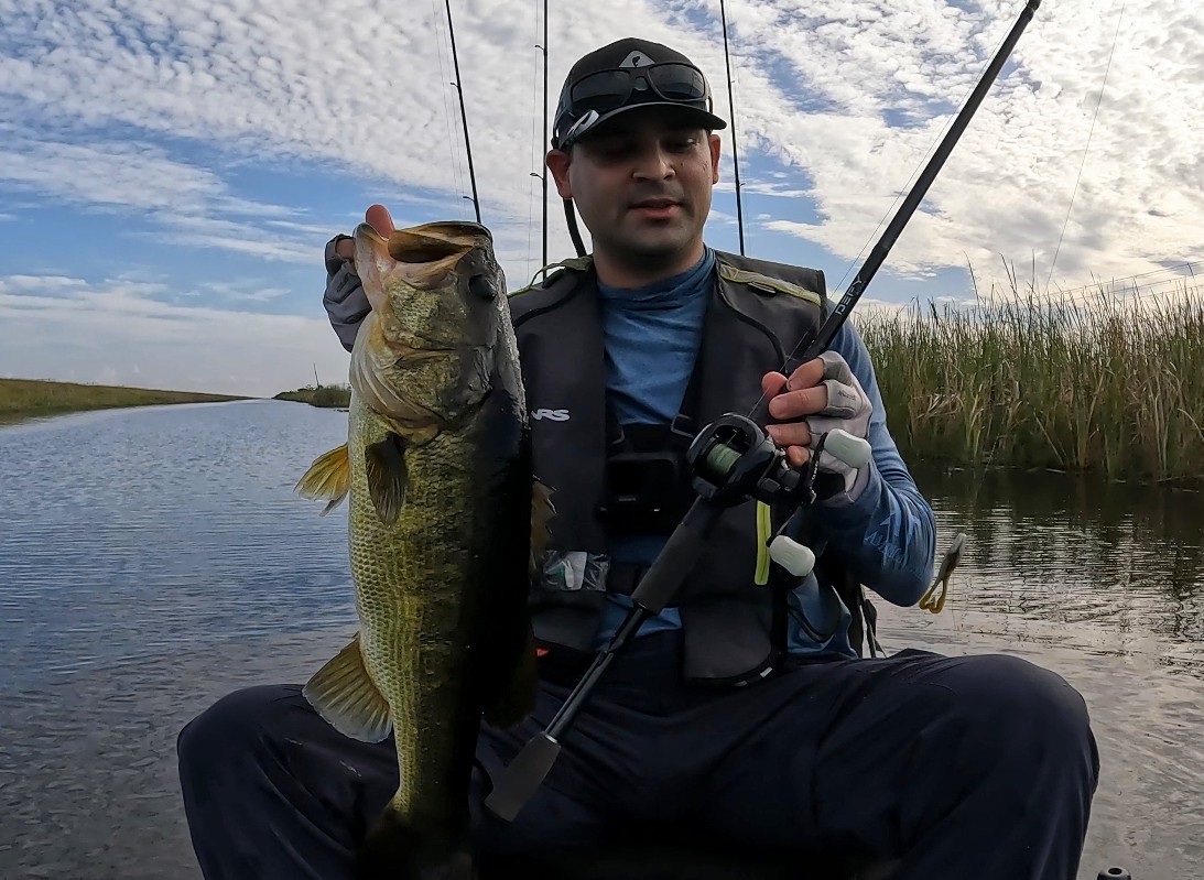 NicholasBeltr17's tweet photo. Nothing like getting your hands on a new rod and reel setup and having a blast catching the first time out. Which you can get on America's best fishing company online > @FishUSA #13fishing #freshwaterfishing #baitcaster #origin3 #fishmonkeygloves #anglrbullseye #fishusa https://t.co/8DqtW6eINi