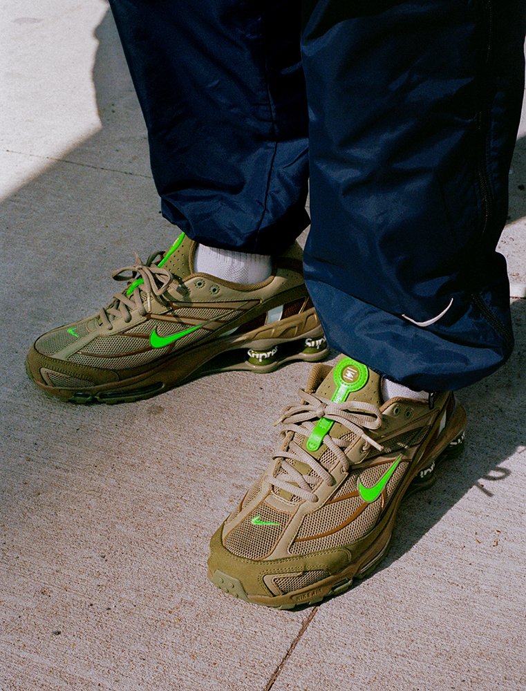 Supreme Drops tweet media