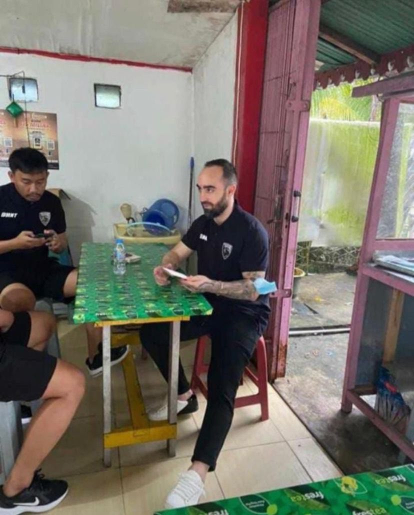 idextratime's tweet photo. Diajak jajan apa nih pemain kelas dunia.. 😅 https://t.co/O3CZ61OjtL