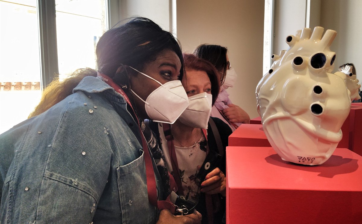 #Arte per le persone #senzadimora: vogliamo ringraziare <a href="/arthemisiaarte/">Arthemisia</a> che, in questi mesi, ci ha regalato straordinari momenti di bellezza offrendo agli ospiti di #Binario95 e di #CasaSabotino visite guidate alle mostre presenti in città, #BillViola e #Jago. 

Grazie di ❤️