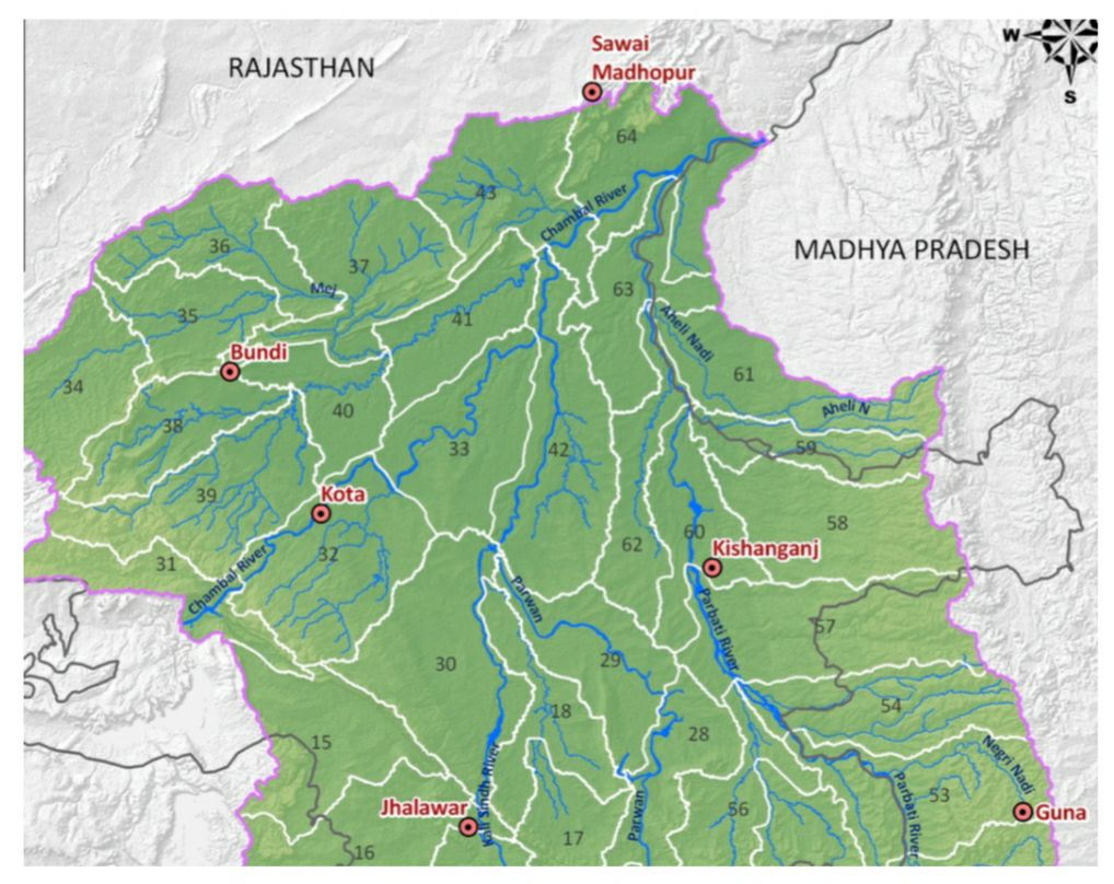 GuideforAll's tweet photo. Chambal River:

Rises in highlands of Janpao hills in Vindhyan range south of Mhow

Flows in: MP, RAJ (Kota) &amp; UP

It discharge into Yamuna near Bhareh in UP

Tributaries: Banas, Bej, Kali, Sind, Parbati &amp; Kunwari

Dams: Gandhi-Sagar Dam, Rana pratap sagar Dam &amp; Jawahar Sagar Dam https://t.co/GHMYjAGimH