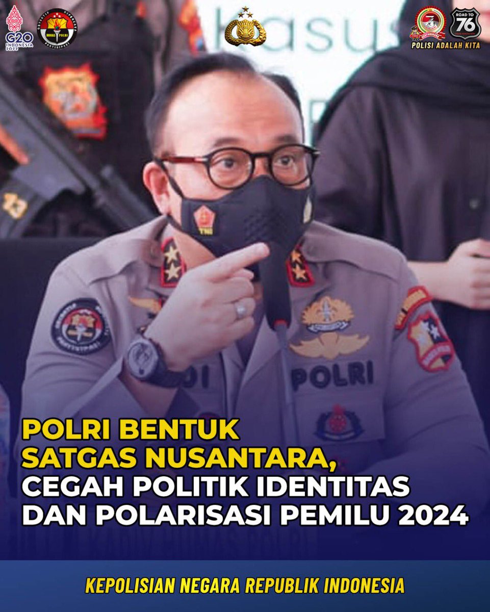 DivHumas_Polri's tweet photo. Polri membentuk Satgas Nusantara untuk mencegah polarisasi politik identitas pada Pemilu 2024 mendatang. Yang bertugas sebagai cooling system, yang artinya akan memberikan pemahaman melalui sosialisasi dan peringatan terhadap masyarakat yang terindikasi melakukan polarisasi. https://t.co/3Oheg7iwqo