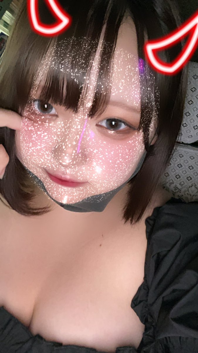 ログインしました‼️
体調悪悪㌠です💦
長生き不可能な体力してます。。
お医者さんのようなご主人様様求む😩
22時まで頑張ります👍 https://t.co/nJTIgmtJ4A