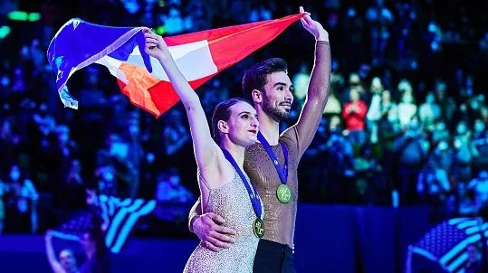 NBCOlympicTalk's tweet photo. Gabriella Papadakis, Guillaume Cizeron to sit out figure skating season, future unclear https://t.co/ztdOCkESBT https://t.co/1liBOfz7la