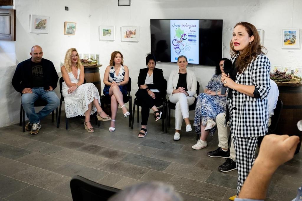 #joyasenologicas El concurso ha tenido lugar en Gáldar, donde hemos podido apreciar la evolución de los vinos de #Canarias @teodorogaldar <a href="/AytoGaldar/">Ayuntamiento de Gáldar</a> <a href="/TineMartin3/">Tine Martin</a> <a href="/vanessasantxs/">vanessa🫶🏼</a> <a href="/AlmuVino/">Almudena Alberca MW</a> <a href="/nuriaespana1/">Nuria España</a> Felicidades a todos los premiados