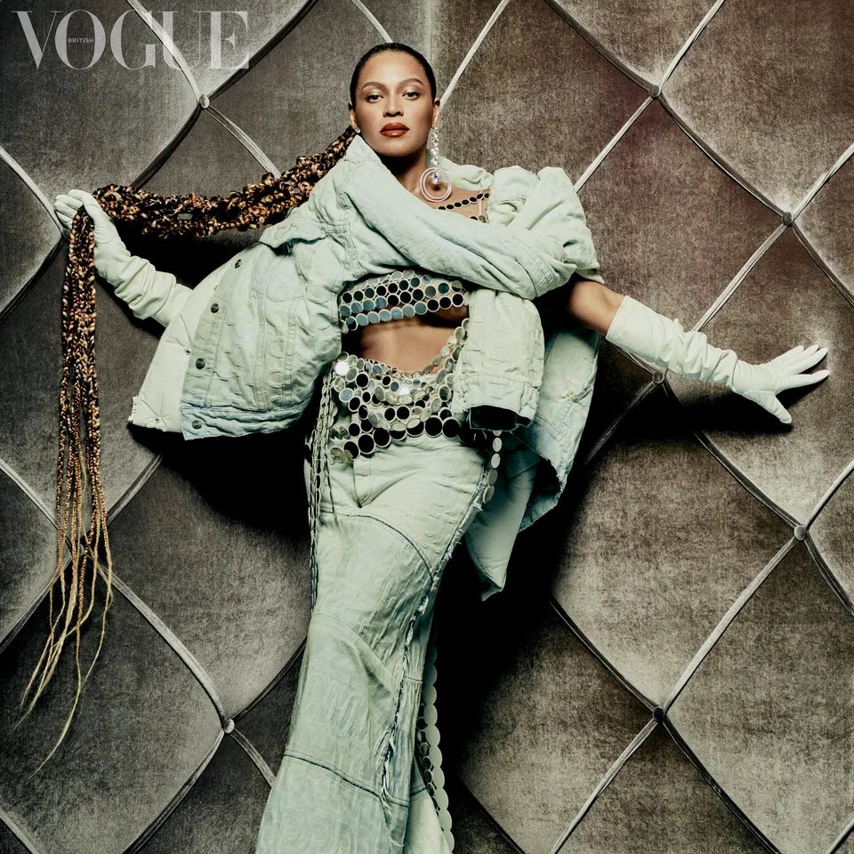 PopCrave's tweet photo. Beyoncé looks incredible in new photos from her cover shoot for British Vogue.

📸: Rafael Pavarotti https://t.co/ZadgEf8Nt8