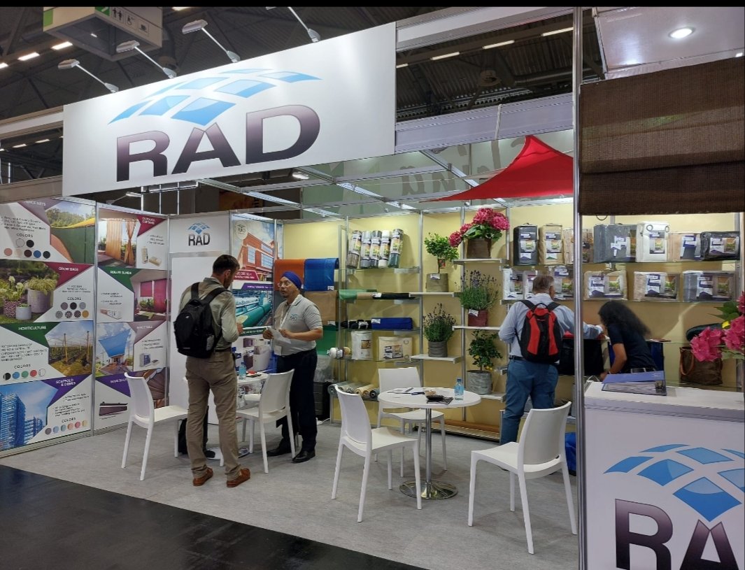 CGIFrankfurt's tweet photo. Indian exhibitors introduce new trends for leisure & #garden sector to trade visitors at #Spoga+ #Gafa trade fair @Koelnmesse. B2B meetings on for boosting trade ties between 🇮🇳🇩🇪. Team @CGIFrankfurt interacted with exhibitors & visitors
@MEAIndia @DoC_GoI
#AzadiKaAmritMahotsav https://t.co/bGhpLSD28O