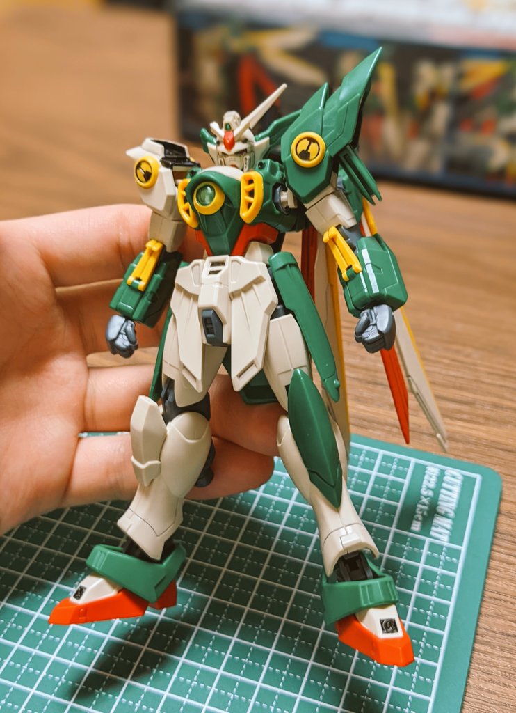 re_leo_hobby_ry's tweet photo. フェニーチェ完成しました
#ガンプラ
#ガンプラの画像貼るとRTされると聞いて https://t.co/exCfzjRe8O