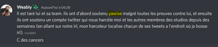AutreHabbo's tweet photo. T'en as pas marre de chialer et de te faire passer pour la victime ? 
"Ne fais pas à autrui ce que tu ne veux pas qu'on te fasse". Lâche la grappe aux gens qui ne t'aiment pas, je te lâcherai la grappe. https://t.co/UCgX6IsRtv