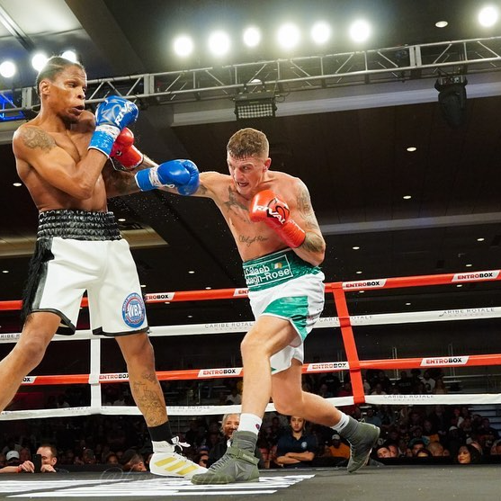 FireFistBoxing's tweet photo. ๐ฎ๐ช 16-0 ๐ฅ๏ธ ๐ ๐ฅ Connor Coyle remains undefeated ๐ฎ๐ช๐ฅ๏ธ ๐ ๐ฅ WBA Ranked No.13 In the world at Middleweight.
@connor_the_kid_coyle
๐ธ from @kmosnaps (IG)
.
#boxing #fighting #fight #fightnight #boxer #box #connorcoyle #sports #irish https://t.co/RBpMo5WHje