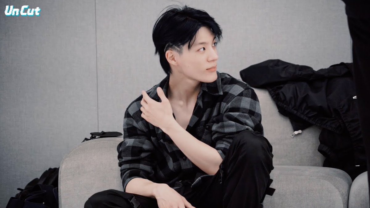 O9aamdjd's tweet photo. 썸네일 미쳣다 https://t.co/RK5muabJDY