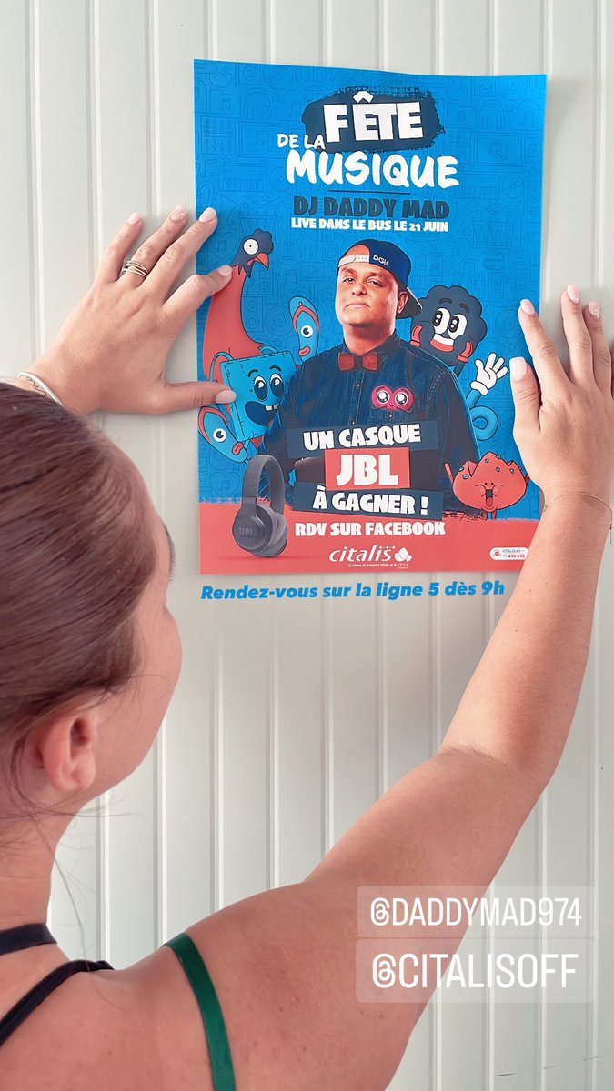 Daddymaddeejay's tweet photo. Ajoutez-moi sur Snapchat ! Nom d'utilisateur : djdaddymad https://t.co/dpTIXinSi0 https://t.co/hC1rCLQHl1