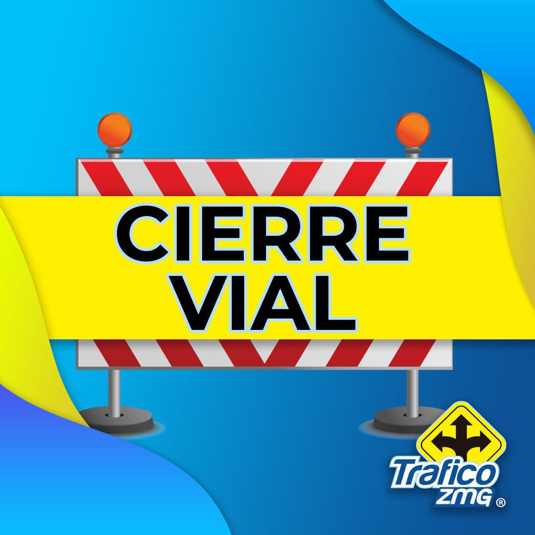 Trafico_ZMG's tweet photo. #AlMomento Cierre vial sobre Periférico a la altura del ITESO, en sentido de Centro Sur a López Mateos. Al parecer se trata de obras de mantenimiento. Toma precauciones #ReporteZMG https://t.co/4bQ6SsU74z