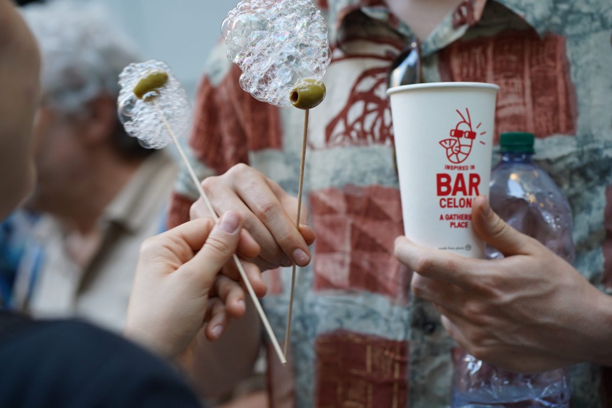 🦐📍 Unes 10.000 persones han visitat l'exposició #AGatheringPlace d'Inspired in Barcelona, dedicada a la cultura de bar de la ciutat comtal amb propostes d'interiorisme i de food design a <a href="/fuorisalone/">Fuorisalone.it</a>. ✨

10.000 gràcies a tots i a totes! 🍸